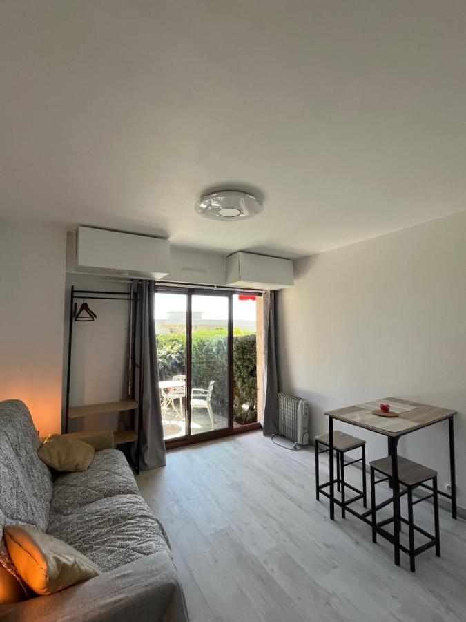 Charmant Studio Avec Terrasse Et Parking A فونس المظهر الخارجي الصورة